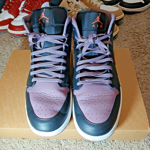 Nike Mens Air Jordan 1 Mid SE FB9911-008 Black Basketball Shoes Sneakers Sz 13 - Picture 3 of 16